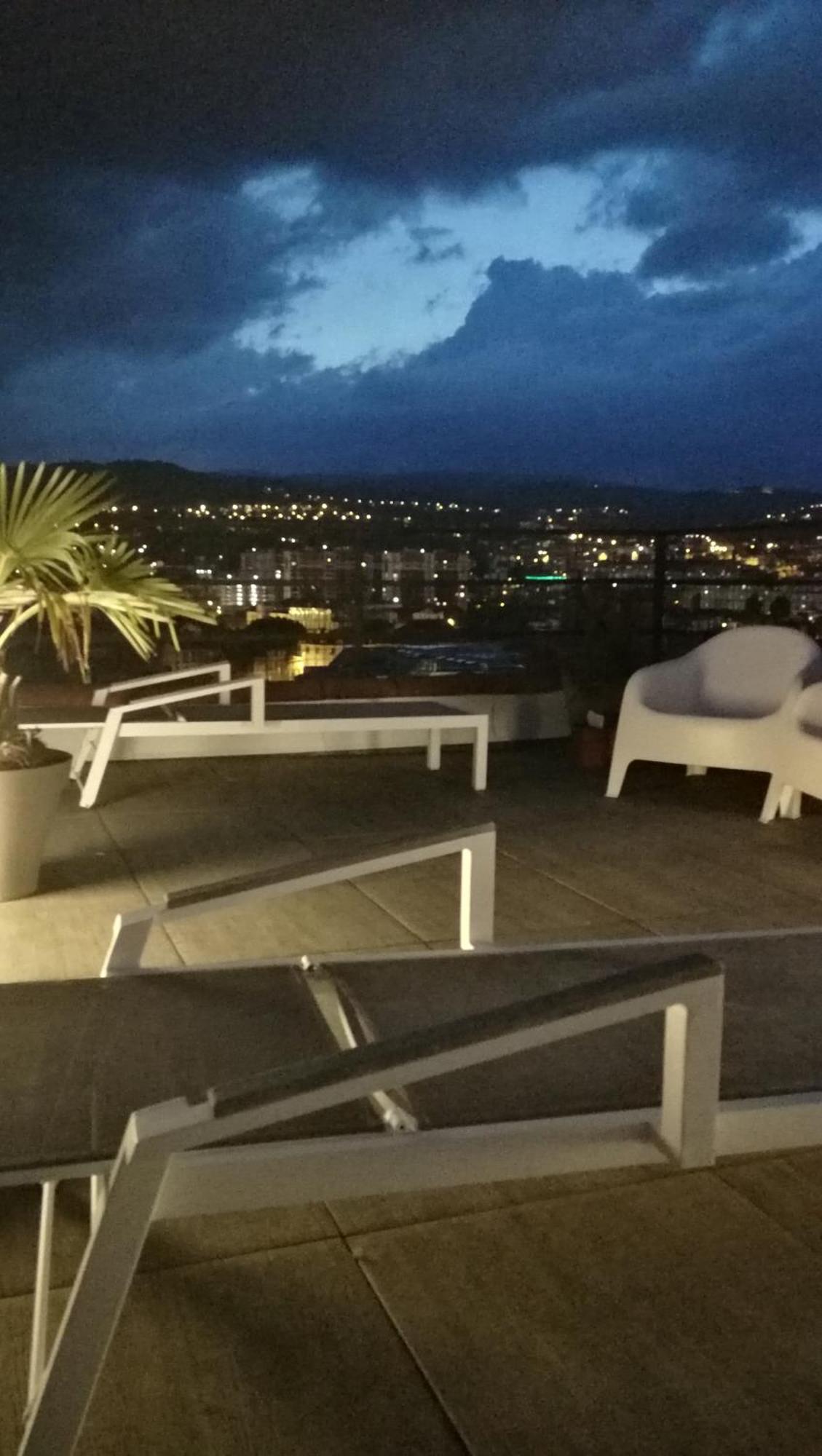 5&5 Rooftop Clermont-Ferrand Zewnętrze zdjęcie