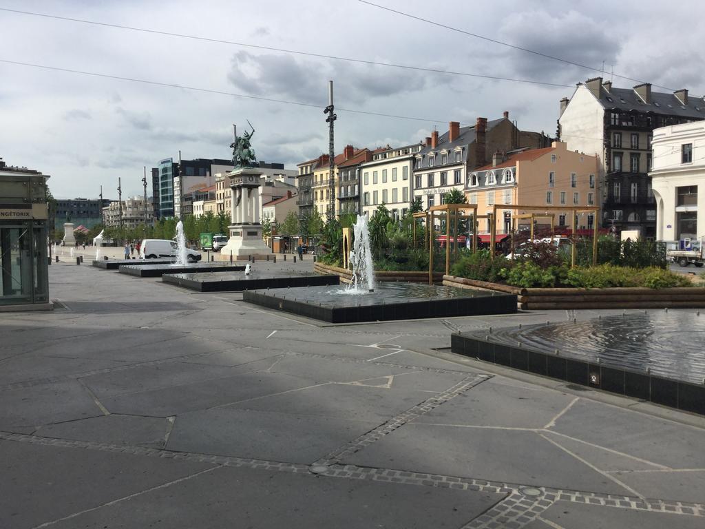 5&5 Rooftop Clermont-Ferrand Zewnętrze zdjęcie